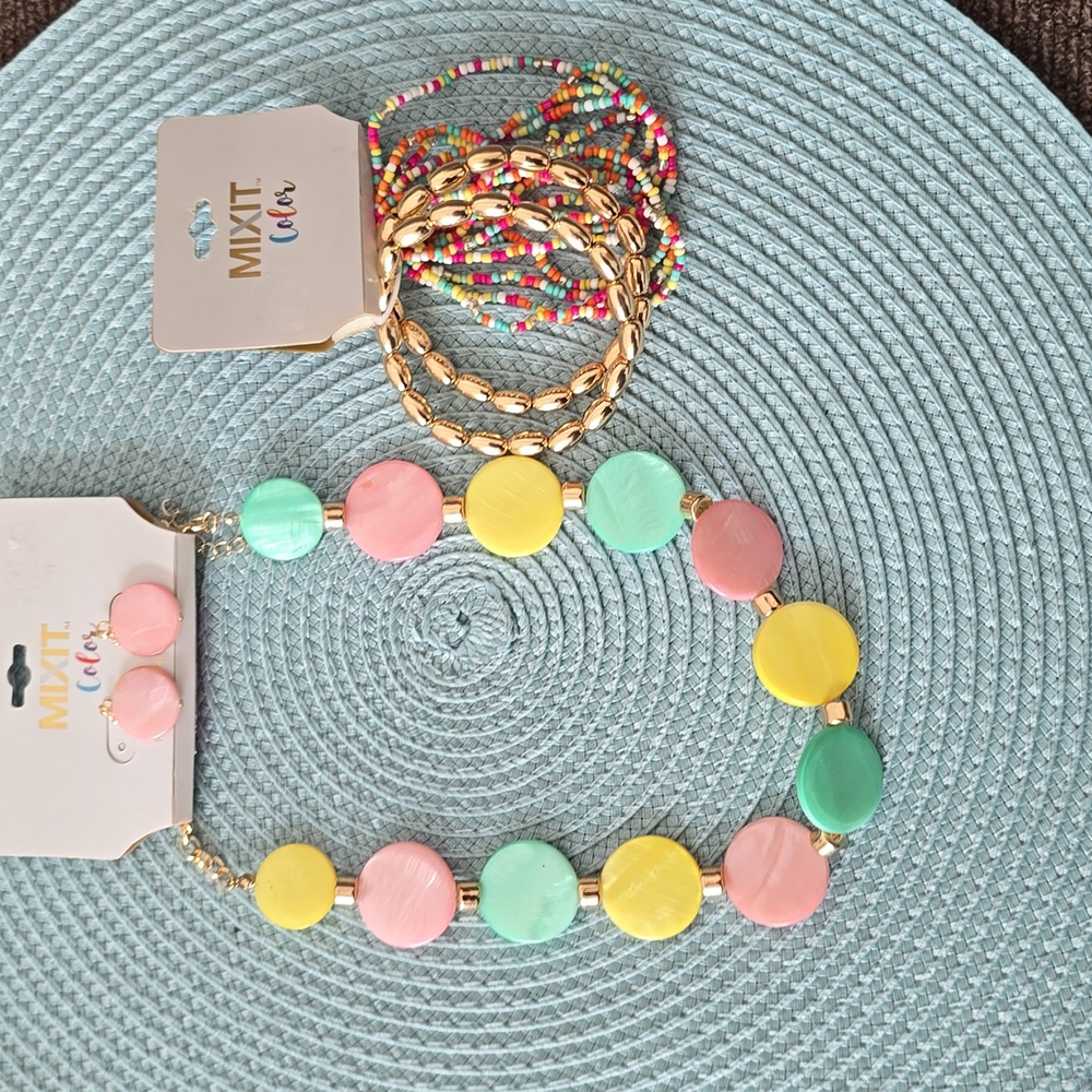 FUN COLORFUL MIXIT BRAND WOMEN'S FASHION JEWELRY BUNDLE